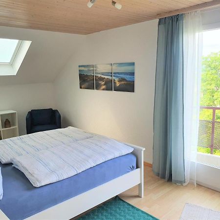 Ferienwohnung Mit Ausblick 克罗伊茨林根 外观 照片
